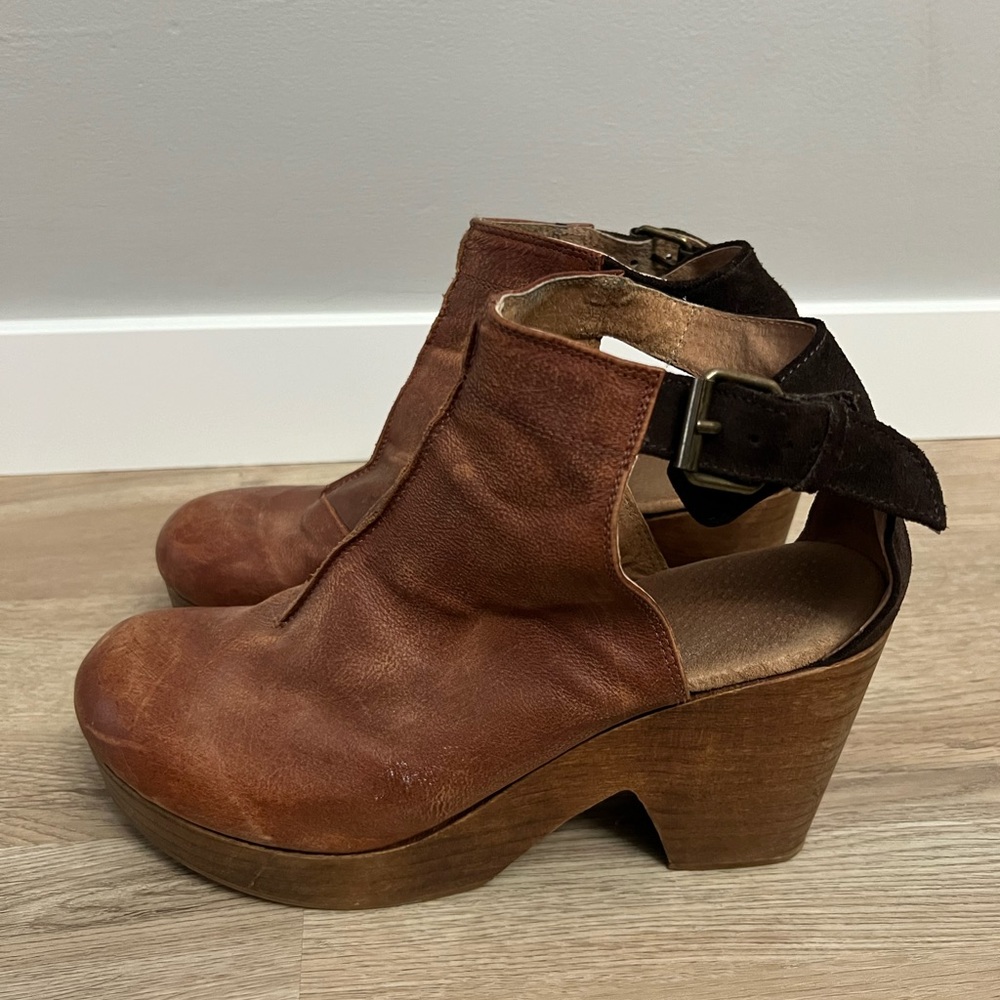 Free People Cedar Clog